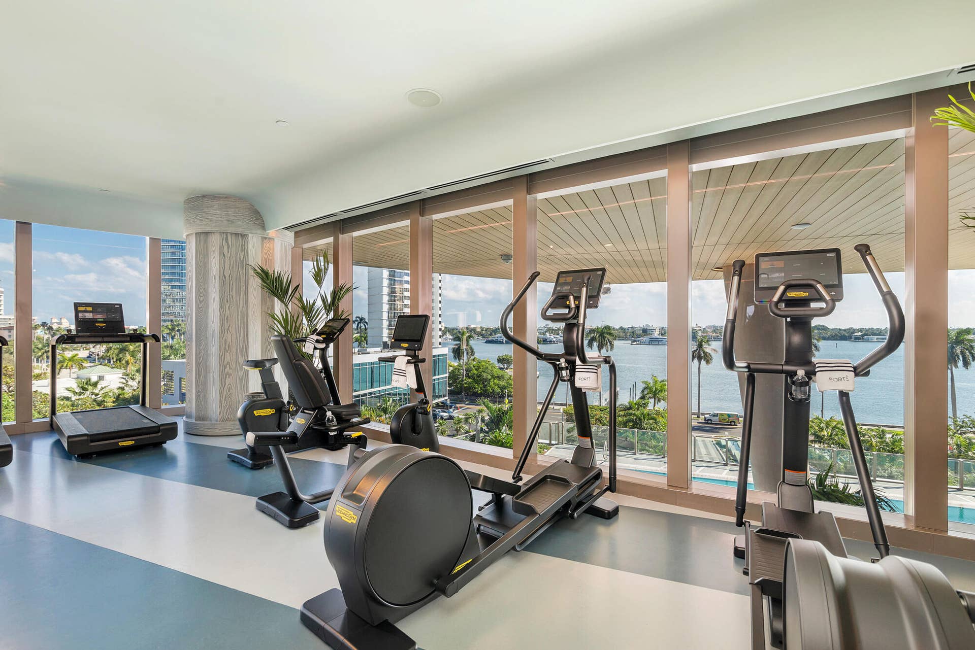 1333 S Flagler Drive, #2302, West Palm Beach, FL 33401 low-45