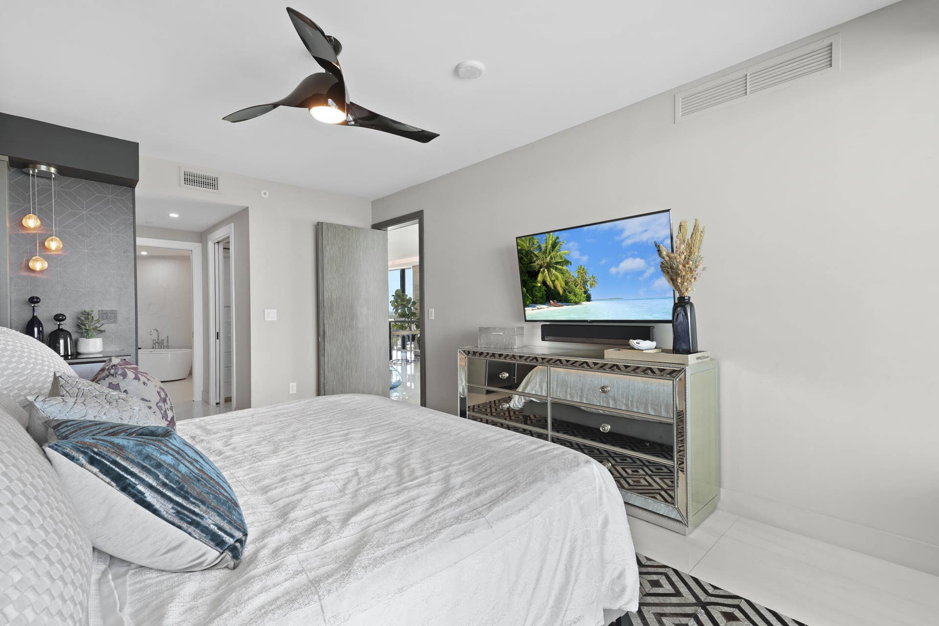 730 N Ocean Boulevard, Pompano Beach, FL 33062 The primary suite is nothing short of spectacular, with custom finishes, flawless automation and en ensuite bathroom fit for royalty.