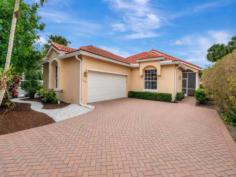 Property photo for 11081 Springbrook Circle, Boynton Beach, FL