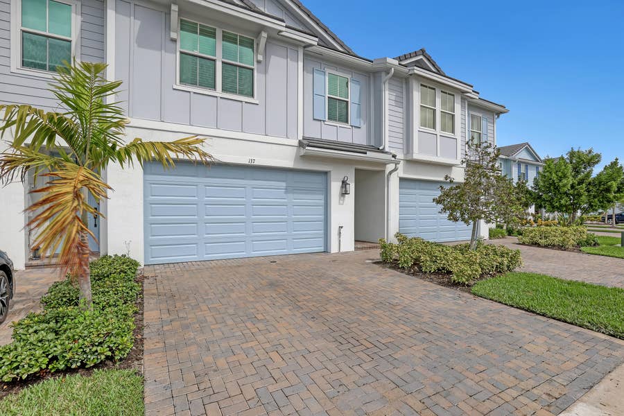 Property photo for 137 SE Birch Terrace, Stuart, FL