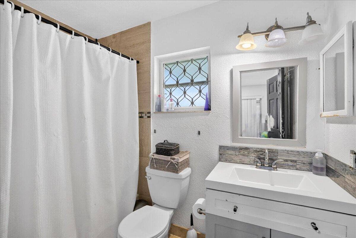 4911 NW 14TH, Deerfield Beach, FL 33064 24-8I8A6615