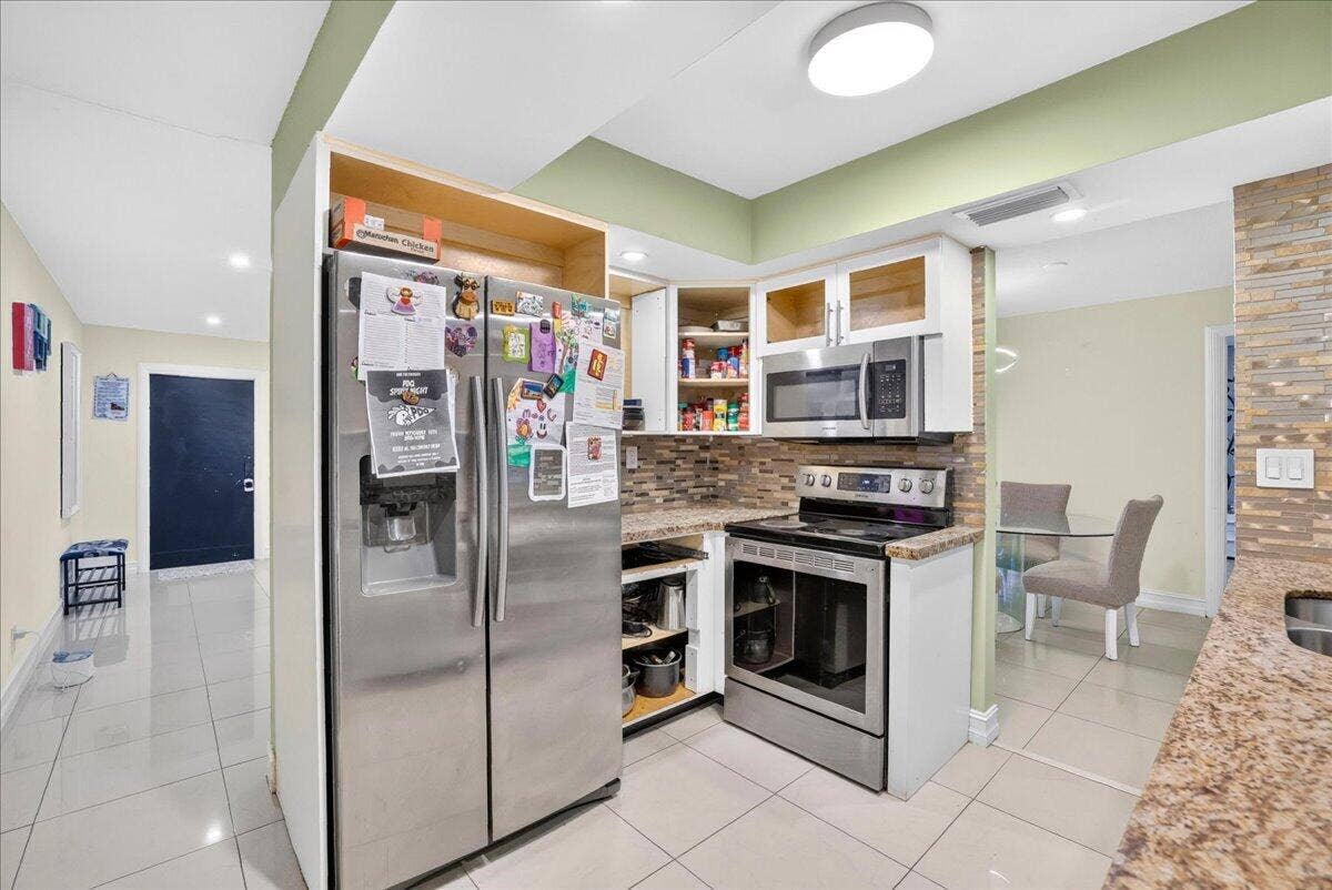 4911 NW 14TH, Deerfield Beach, FL 33064 11-8I8A6544