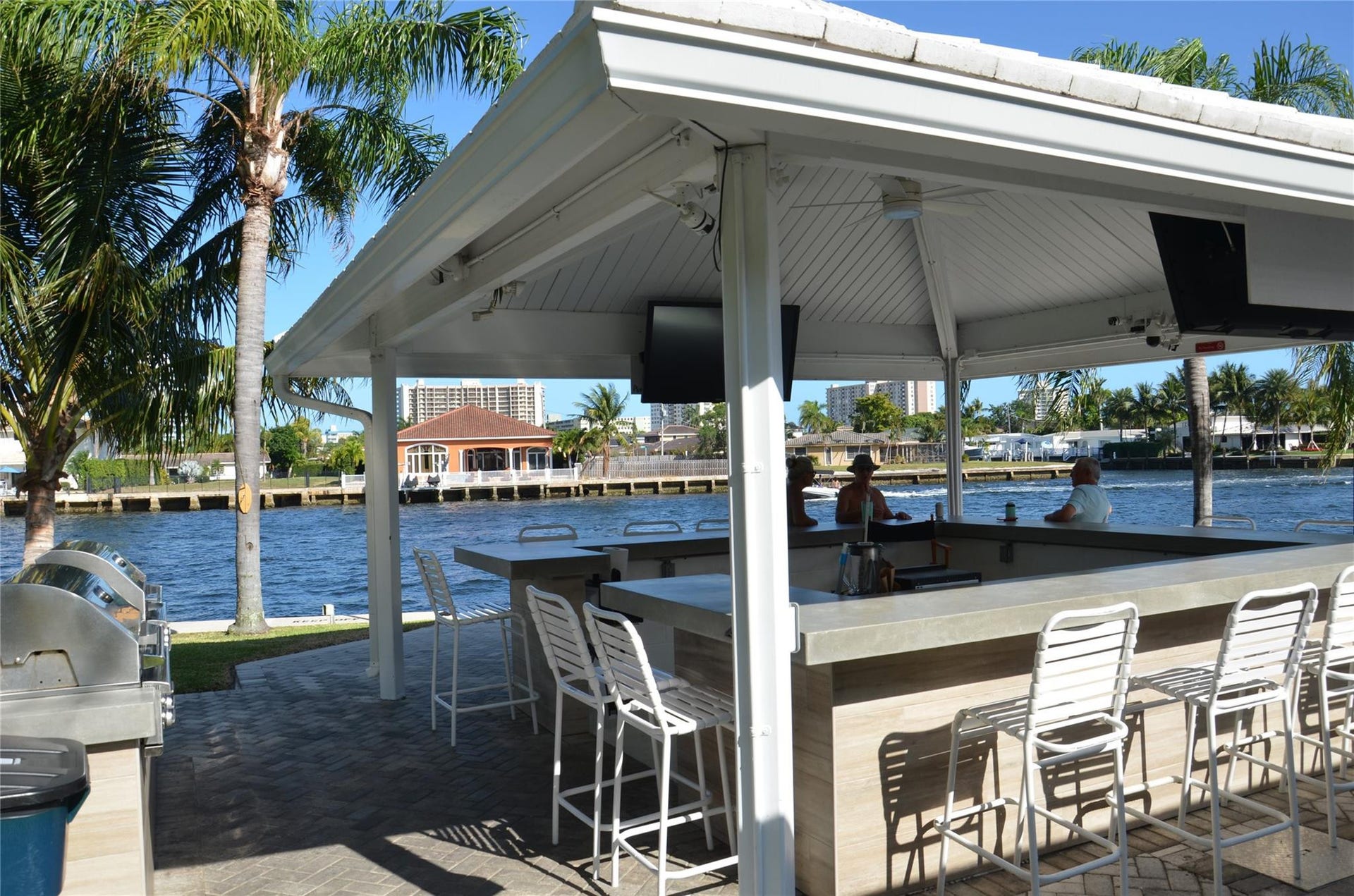 Gazebo Bar On The Intracoastal