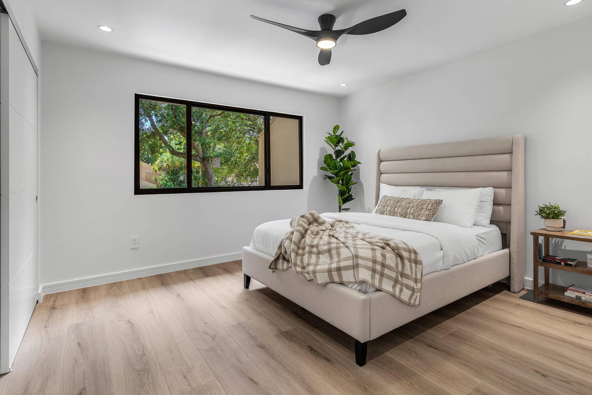 745 Saint Albans Drive, Boca Raton, FL 33486 34