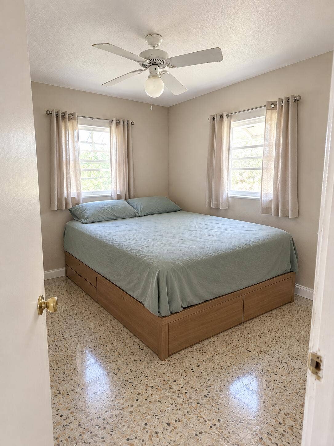 6844 SW 22nd Street, Miramar, FL 33023 333414DA-A96C-44D8-B47F-7FCB370E559C