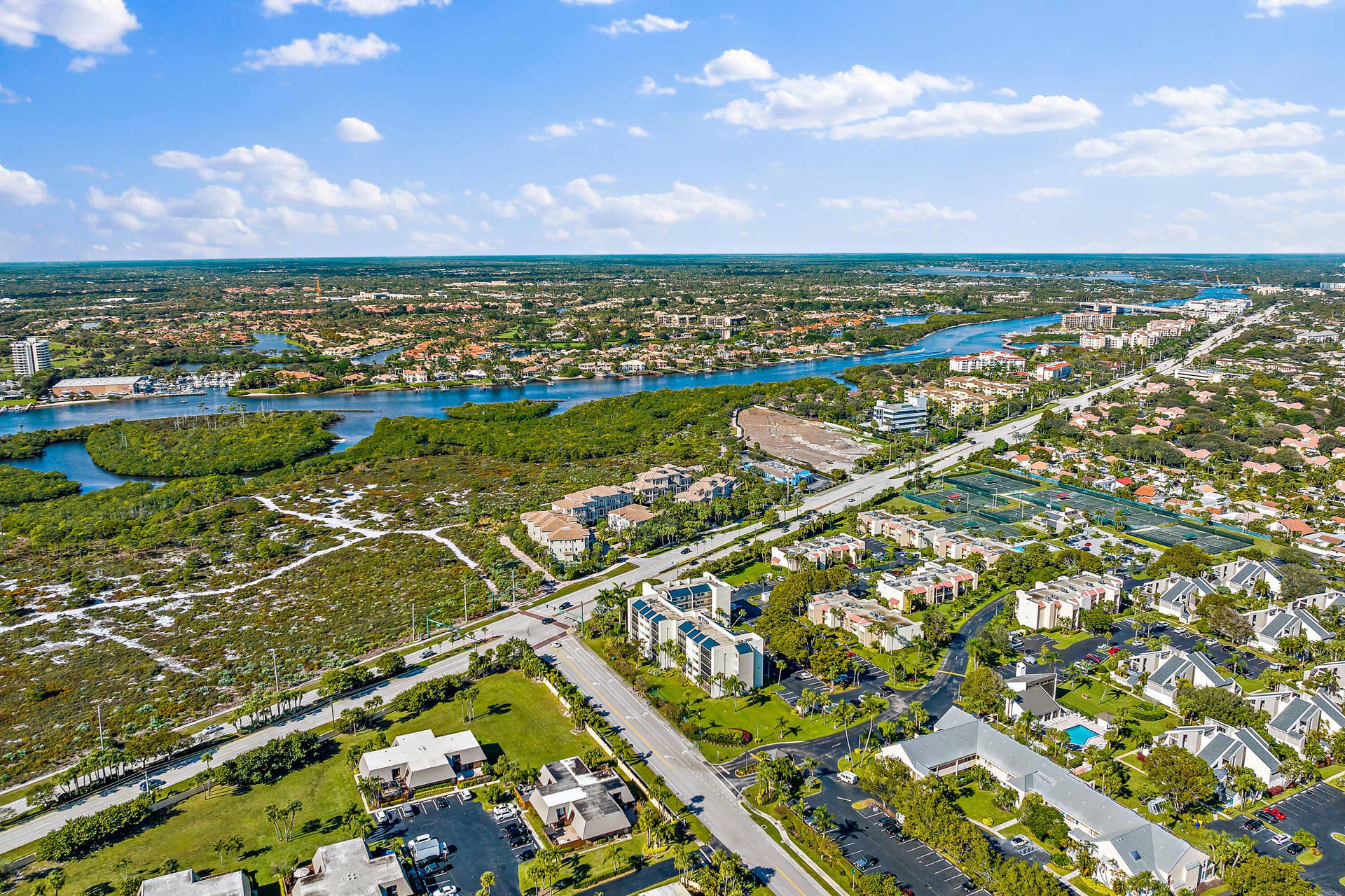 1605 S Us Highway 1, #M1-101, Jupiter, FL 33477 014-1605US1NM1103-Jupiter-FL-FULL