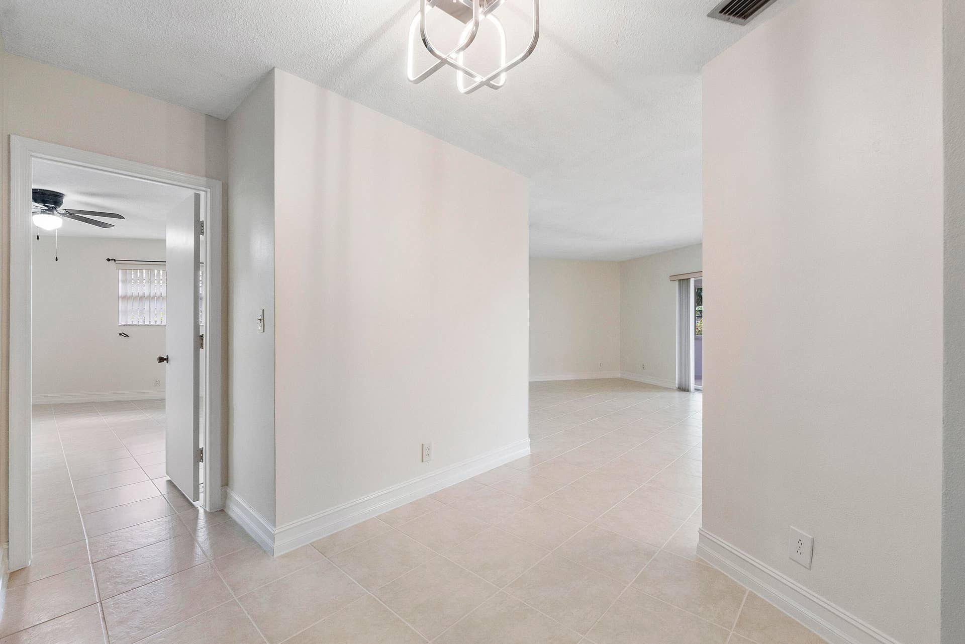 2940 NW 87TH Terrace, Coral Springs, FL 33065 2940 Nw 87th Terr_009