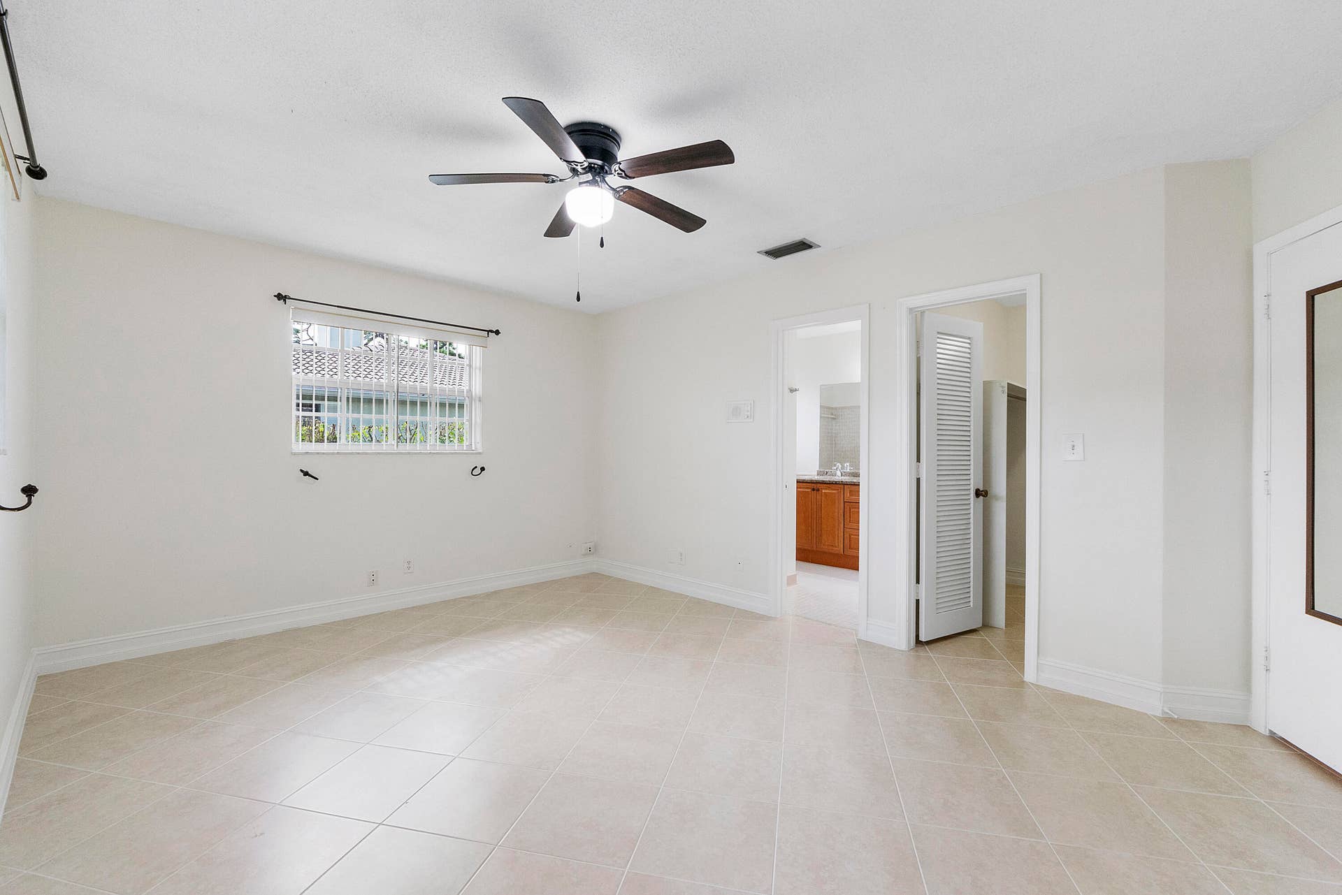 2940 NW 87TH Terrace, Coral Springs, FL 33065 2940 Nw 87th Terr_024