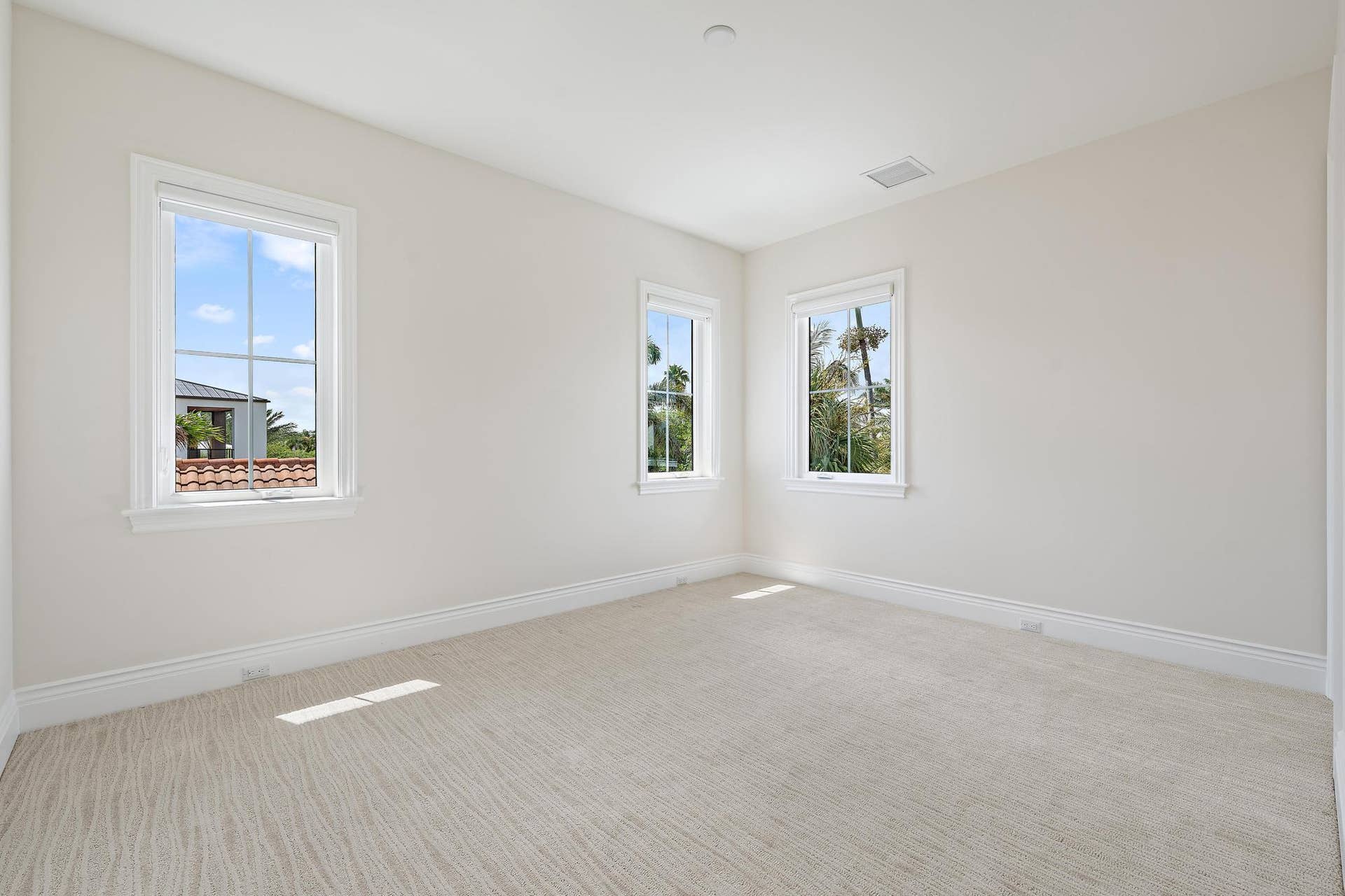 3433 Harbor Road N, Jupiter, FL 33469 First Floor Laundry Room