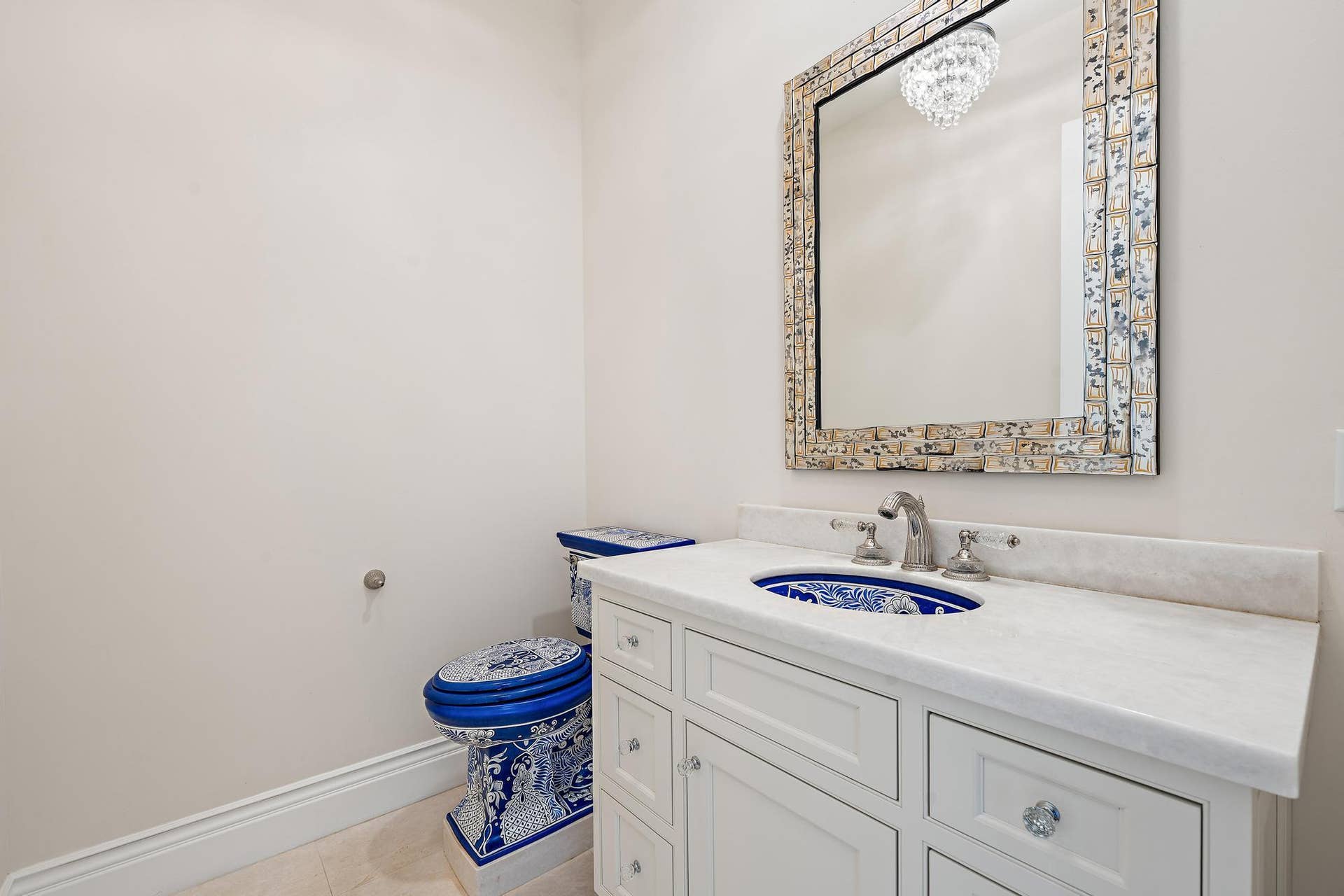 3433 Harbor Road N, Jupiter, FL 33469 Half Bath