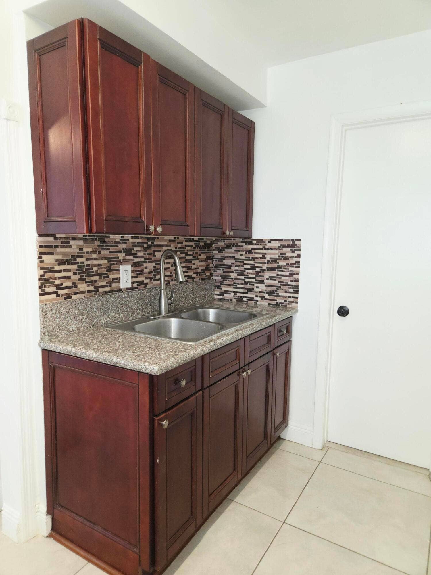 1839 PLUNKETT Street, #2, Hollywood, Hollywood, FL 33020 161024