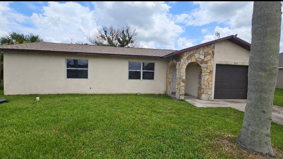 Property photo for 326 SE Dalva Avenue, Port St Lucie, FL