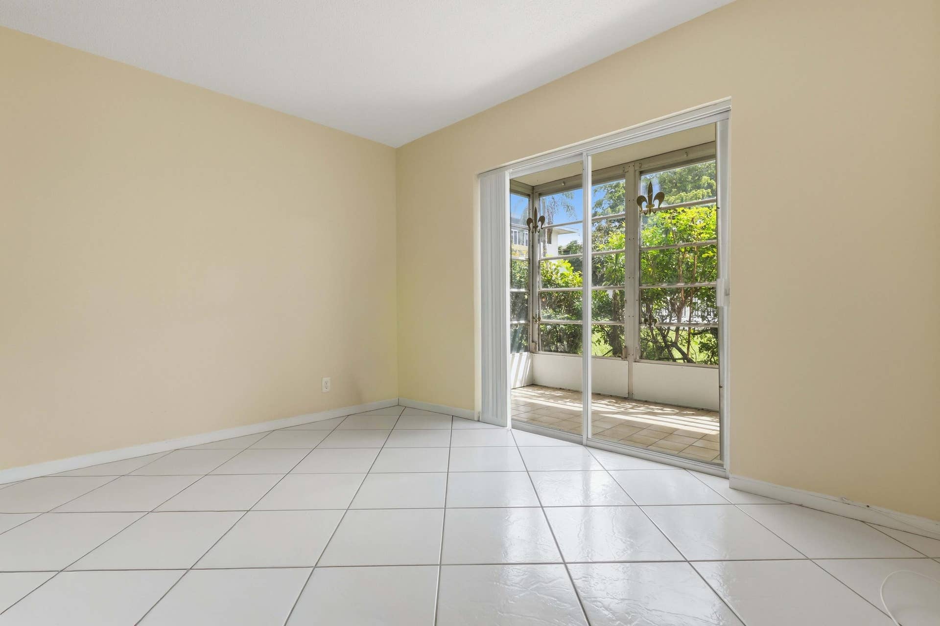 5480 NW 11TH Street, #102, Plantation, FL 33313 04