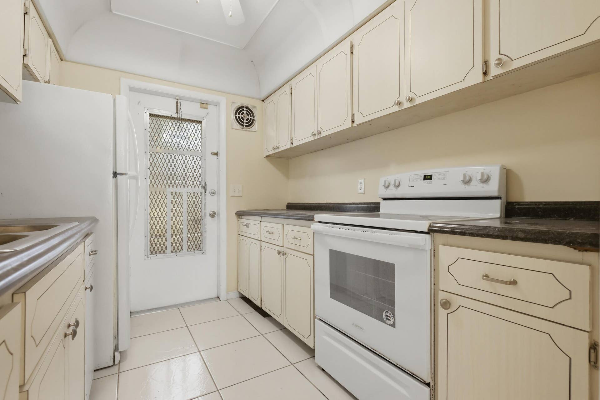 5480 NW 11TH Street, #102, Plantation, FL 33313 07