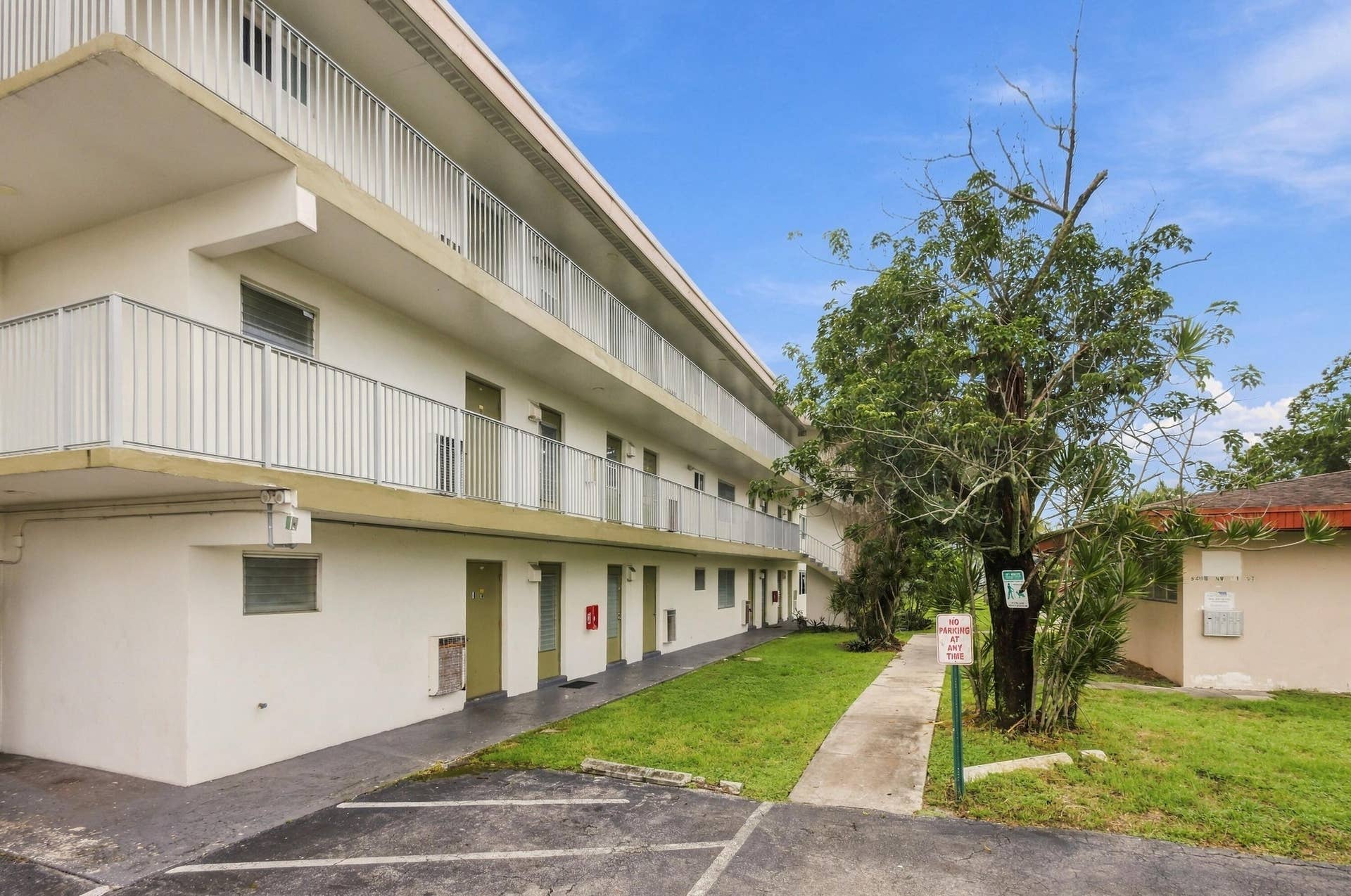 5480 NW 11TH Street, #102, Plantation, FL 33313 LopezProductions 26