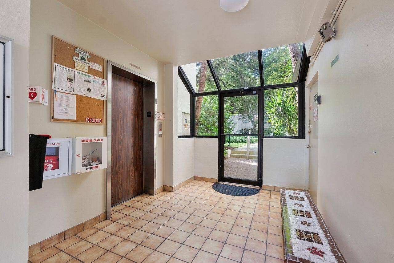 6731 CYPRESS Road, #205, Plantation, FL 33317 6731_Cypress_Rd_u205_011