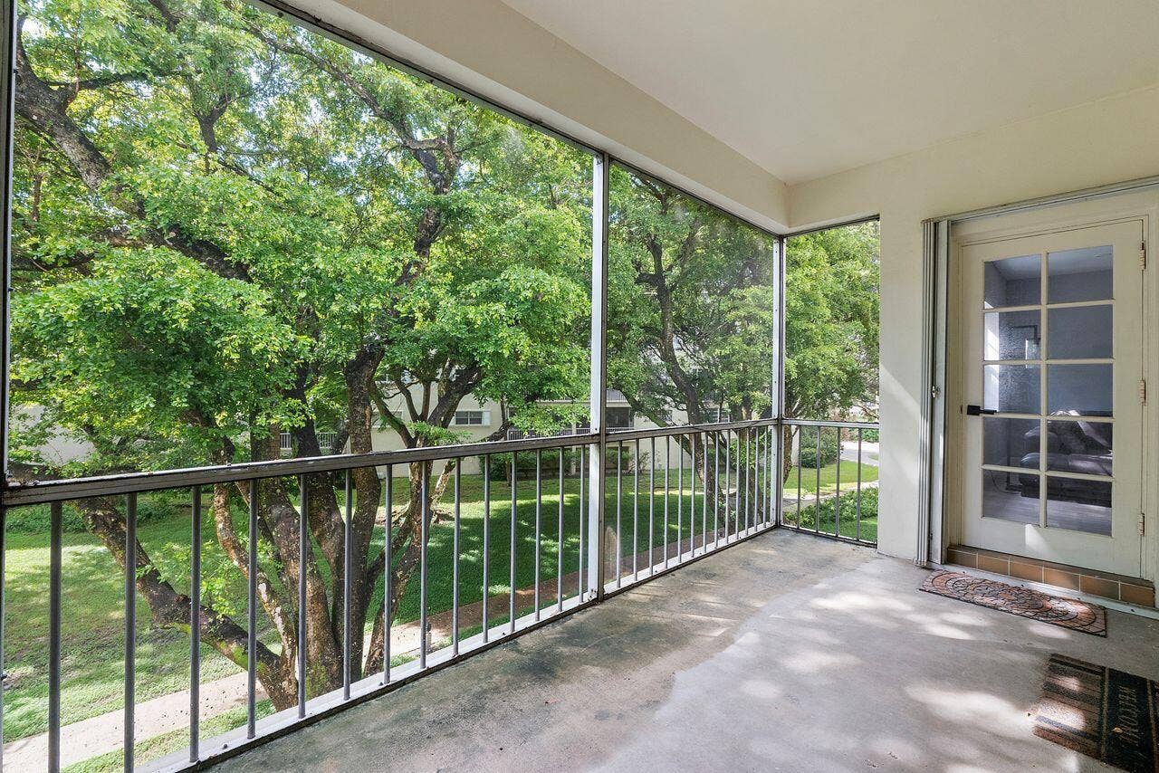 6731 CYPRESS Road, #205, Plantation, FL 33317 6731_Cypress_Rd_u205_037