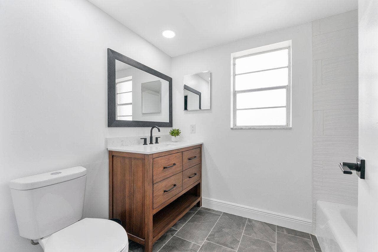 6731 CYPRESS Road, #205, Plantation, FL 33317 6731_Cypress_Rd_u205_032