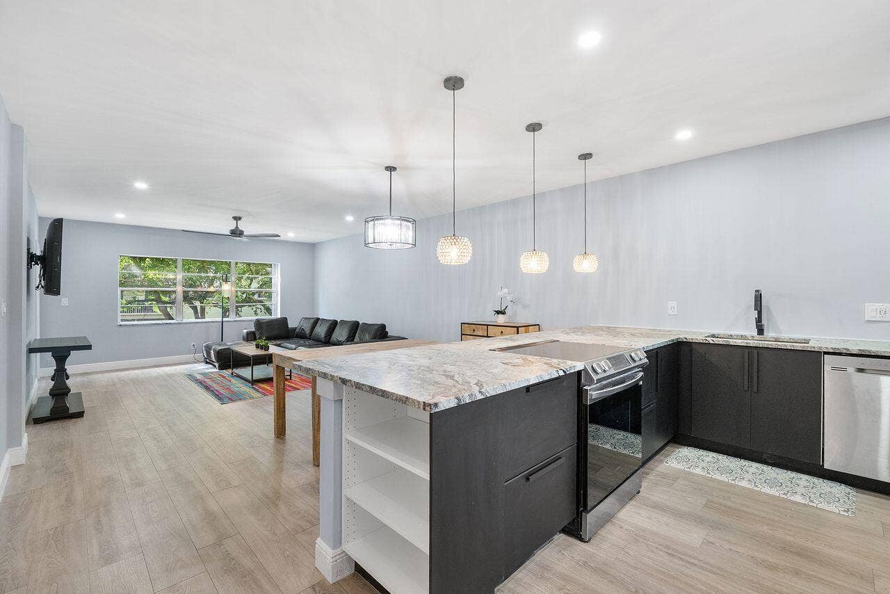 6731 CYPRESS Road, #205, Plantation, FL 33317 6731_Cypress_Rd_u205_016
