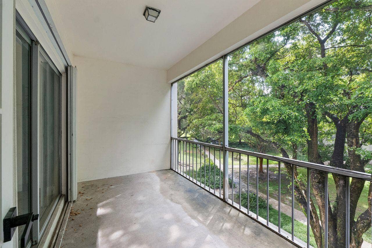 6731 CYPRESS Road, #205, Plantation, FL 33317 6731_Cypress_Rd_u205_035