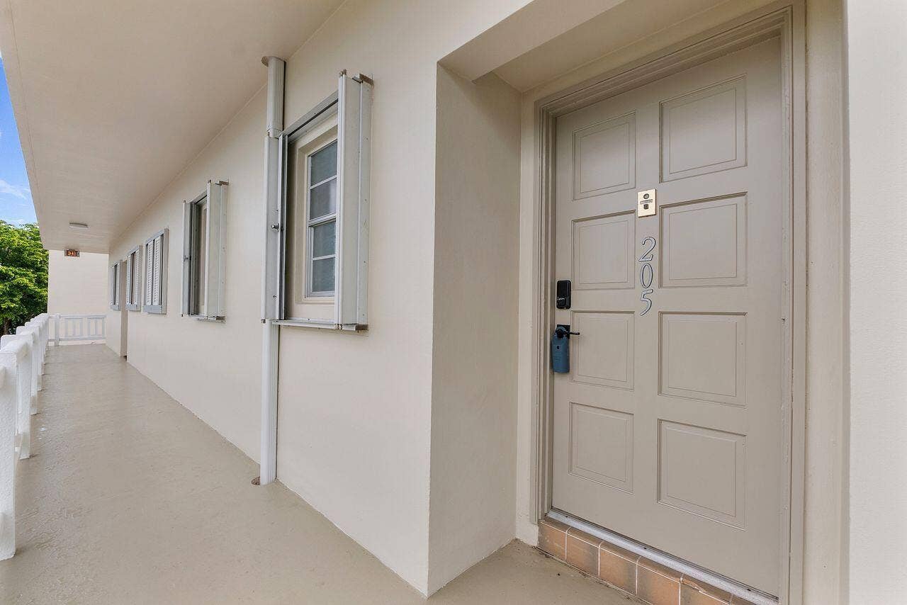 6731 CYPRESS Road, #205, Plantation, FL 33317 6731_Cypress_Rd_u205_038