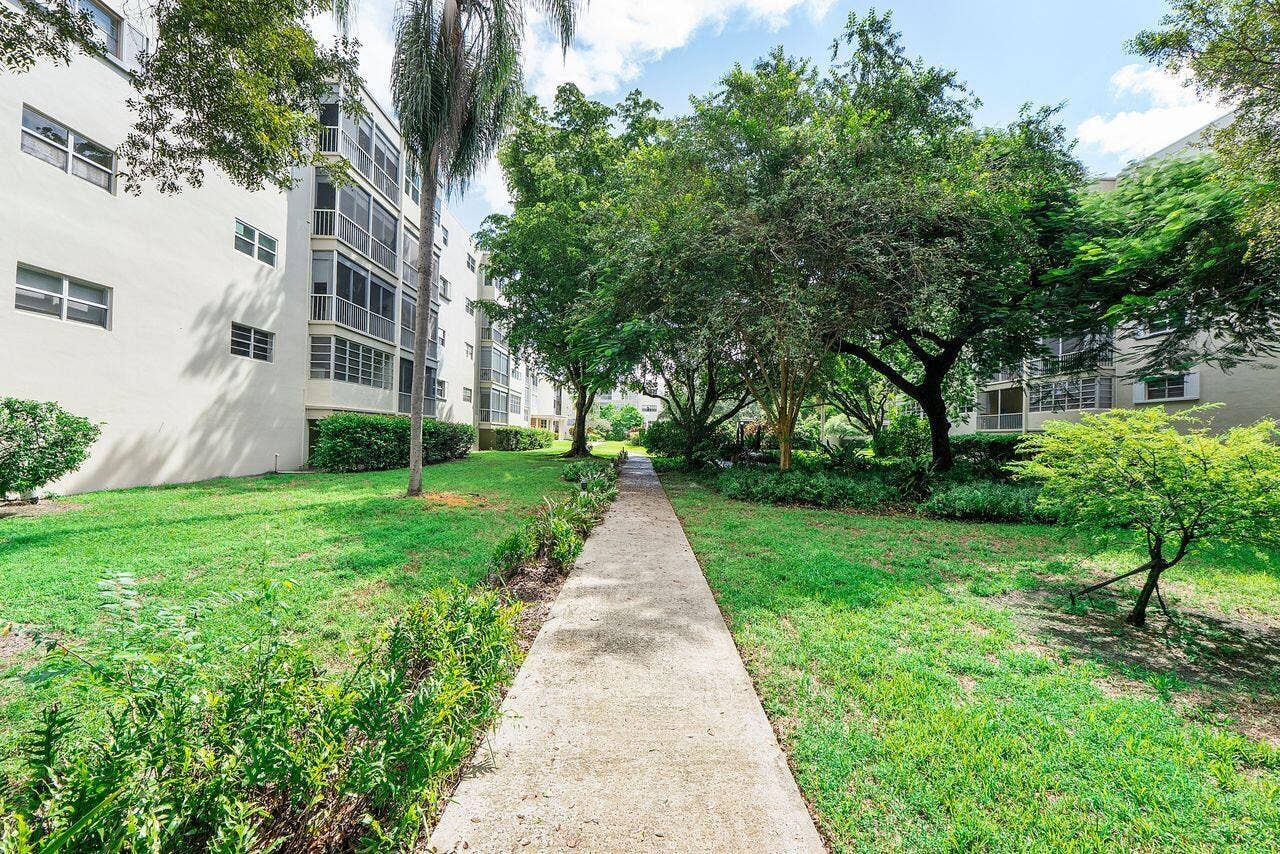 6731 CYPRESS Road, #205, Plantation, FL 33317 6731_Cypress_Rd_u205_041