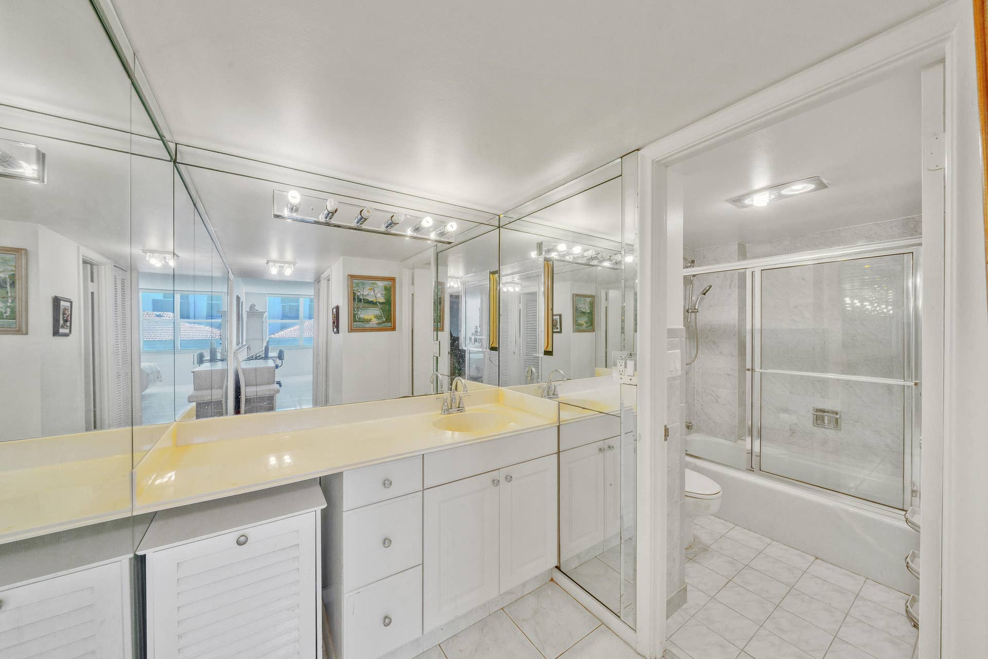14 Primary Bathroom (2)