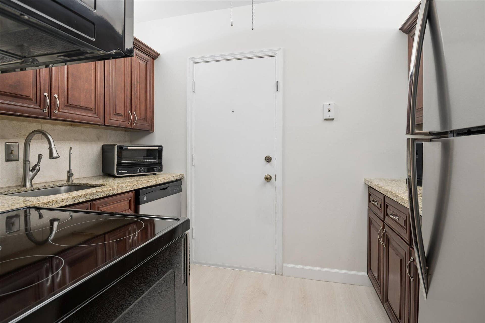 2151 NE 68TH, #201, Fort Lauderdale, FL 33308 Kitchen