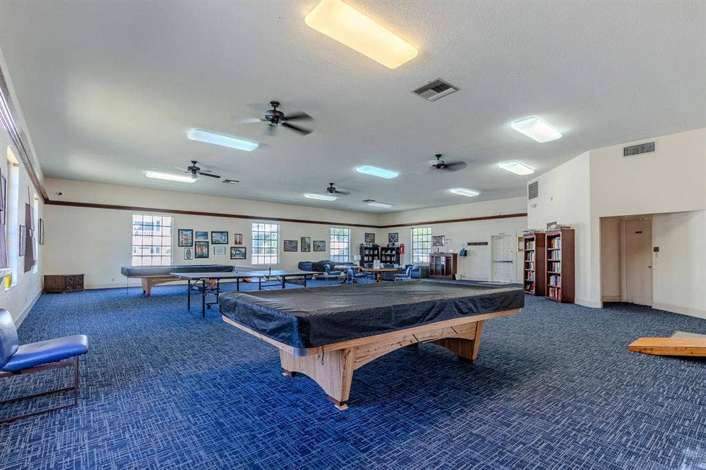 2151 NE 68TH, #201, Fort Lauderdale, FL 33308 Game room
