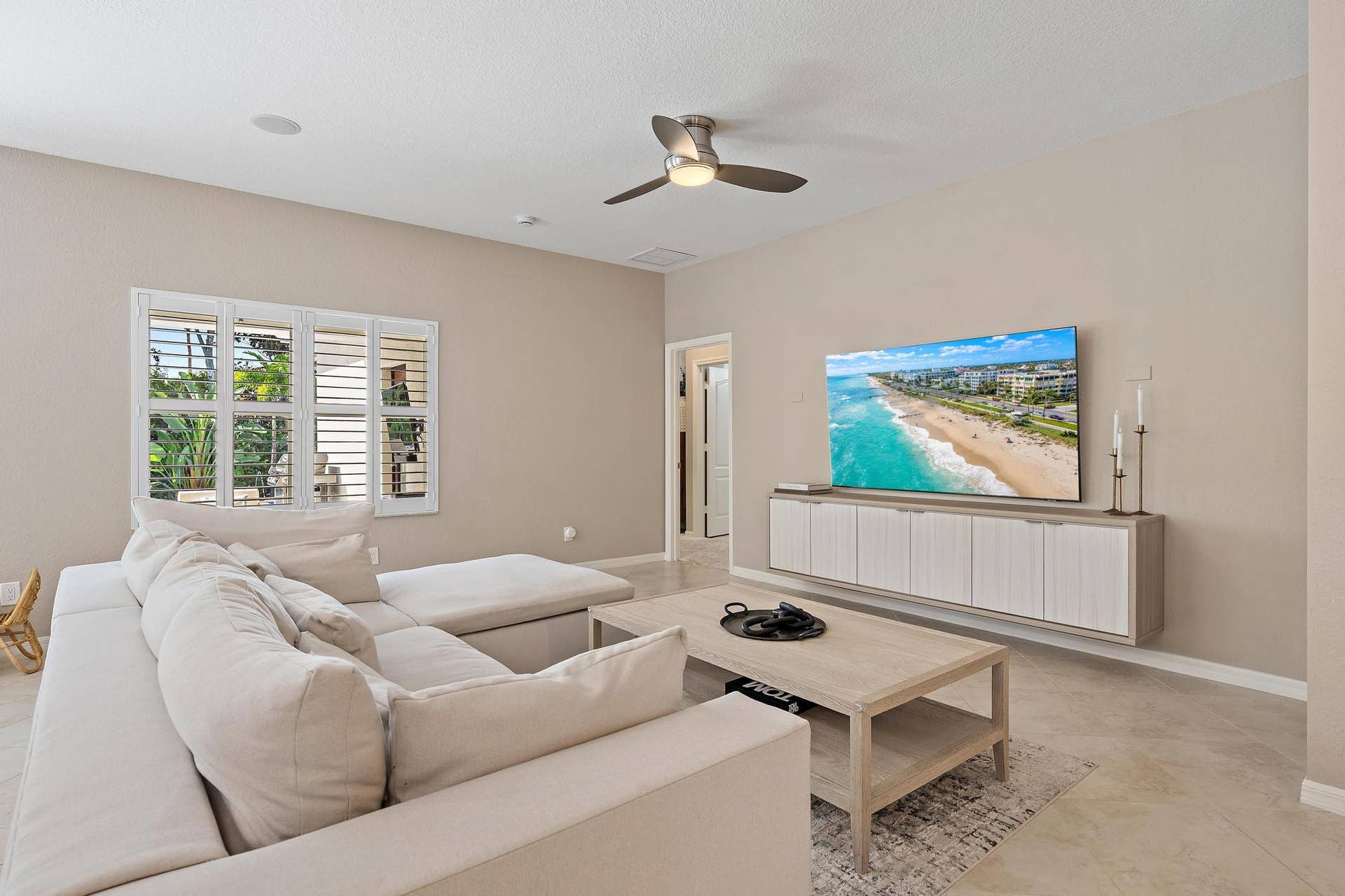 128 Behring Way-5