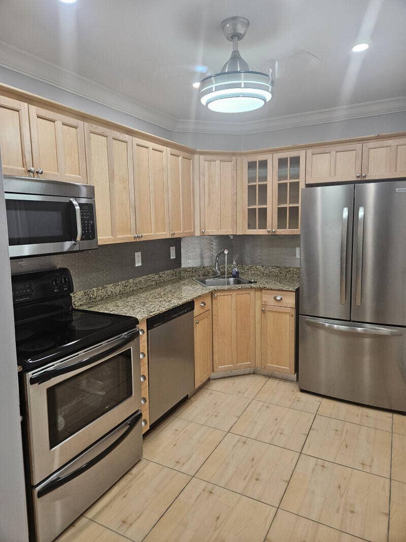 3105 Oakland Shores Drive, #j204, Oakland Park, FL 33309 3