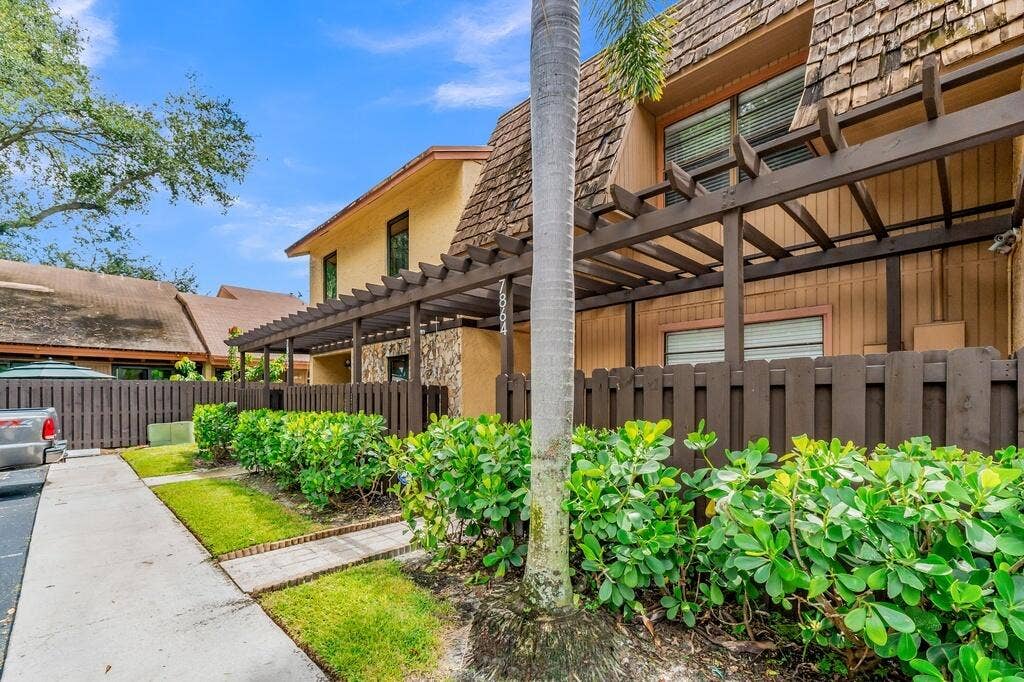 7864 NW 12TH Street, Plantation, FL 33322 3_1024px