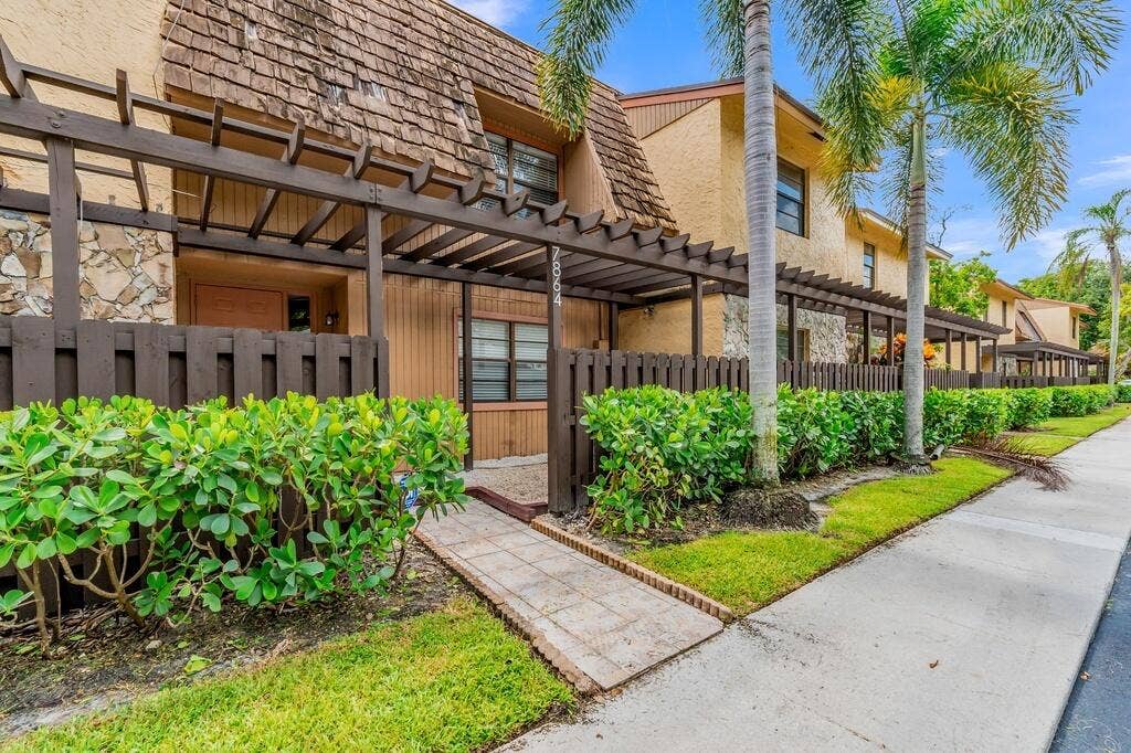 7864 NW 12TH Street, Plantation, FL 33322 2_1024px