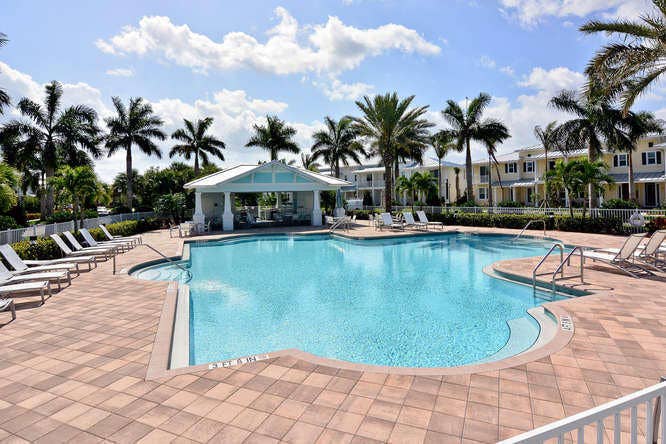 1334 S Community Drive, Jupiter, FL 33458 Windsor Park Pool