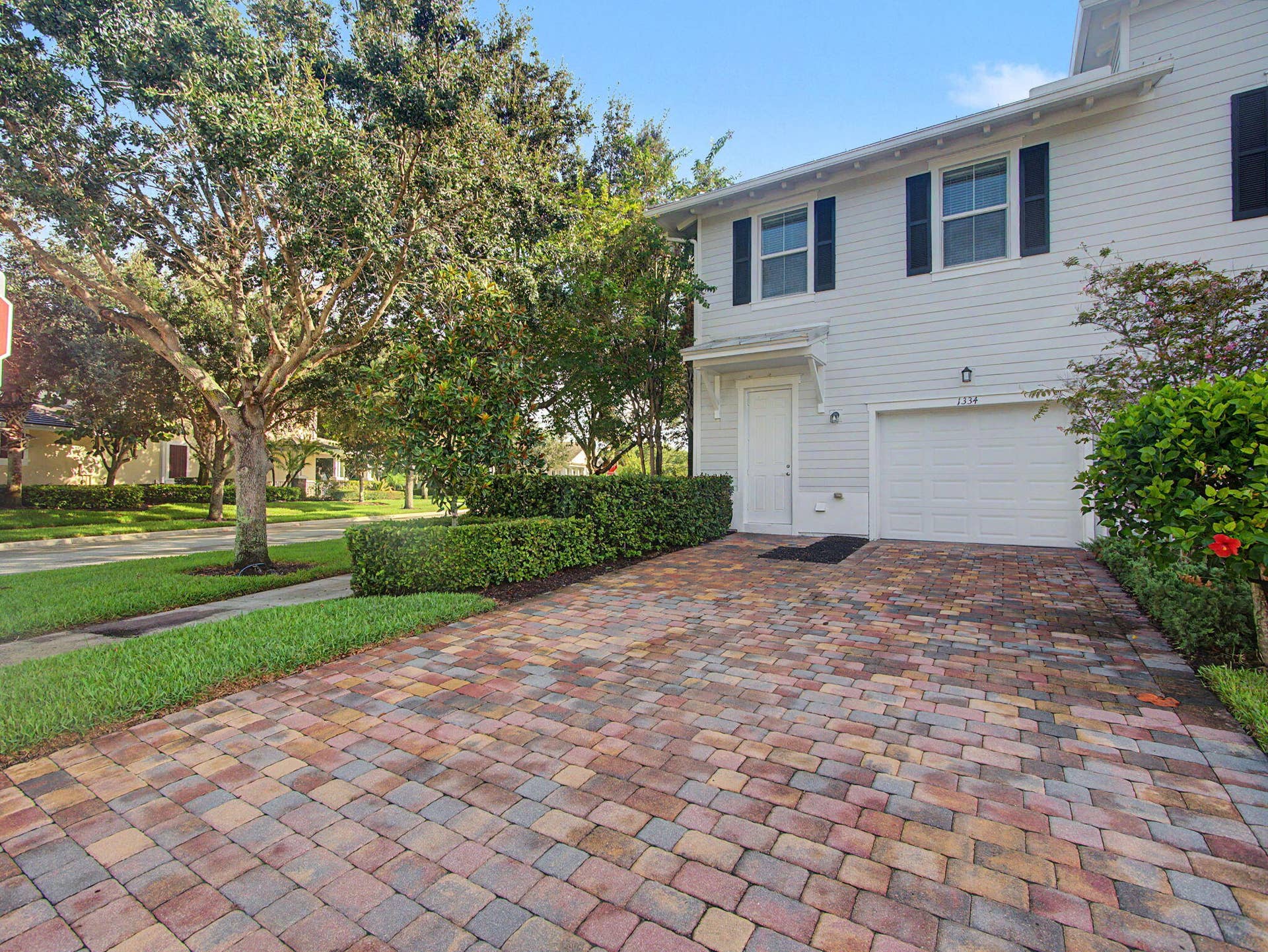1334 S Community Drive, Jupiter, FL 33458 24-web-or-mls-010