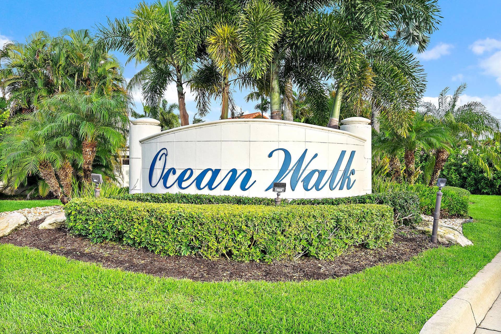 101 W Spearfish Lane, Jupiter, FL 33477 Community