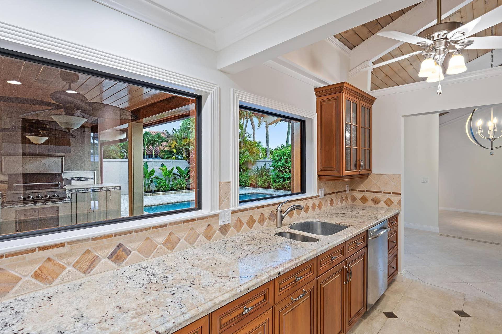 101 W Spearfish Lane, Jupiter, FL 33477 Kitchen
