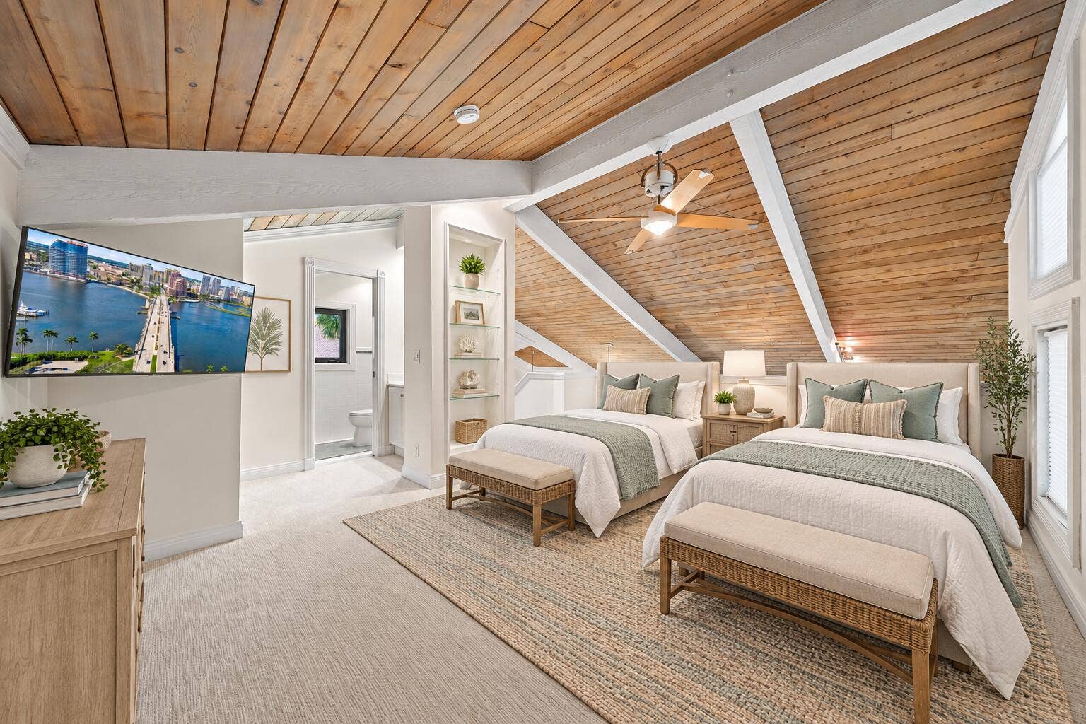 101 W Spearfish Lane, Jupiter, FL 33477 Loft Bedroom - Virtually Staged