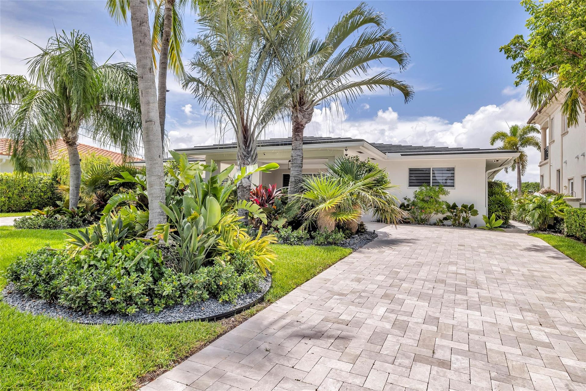 2005 N RIVERSIDE Drive, Pompano Beach, Pompano Beach, FL 33062 Photo 9