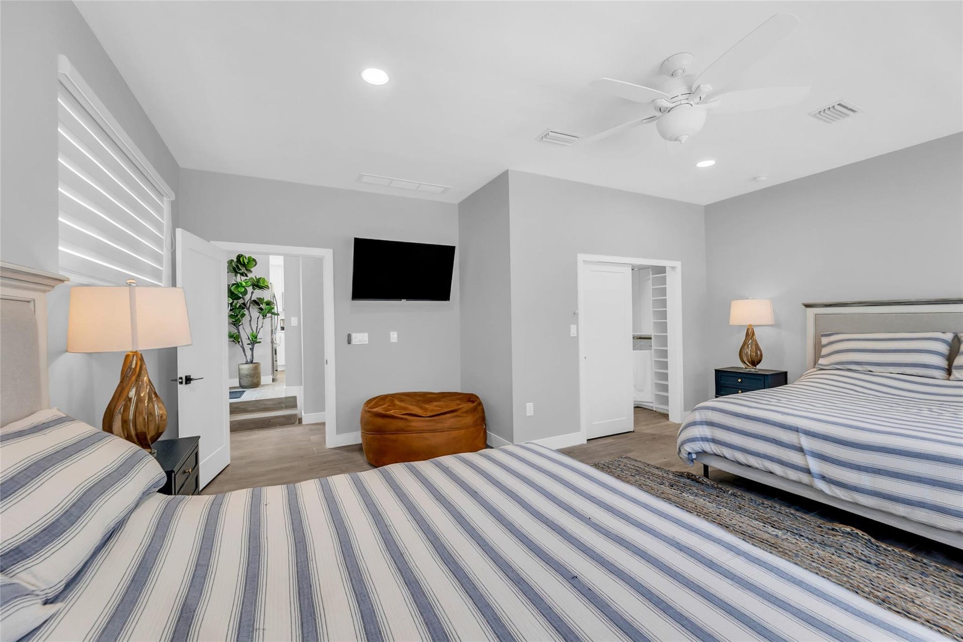 2005 N RIVERSIDE Drive, Pompano Beach, Pompano Beach, FL 33062 Photo 40