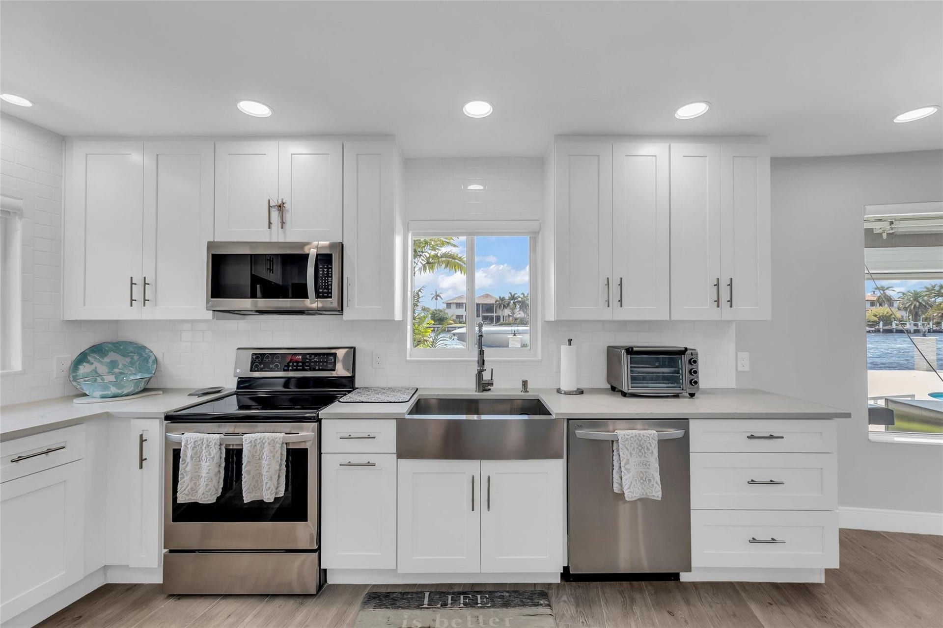2005 N RIVERSIDE Drive, Pompano Beach, Pompano Beach, FL 33062 Photo 29