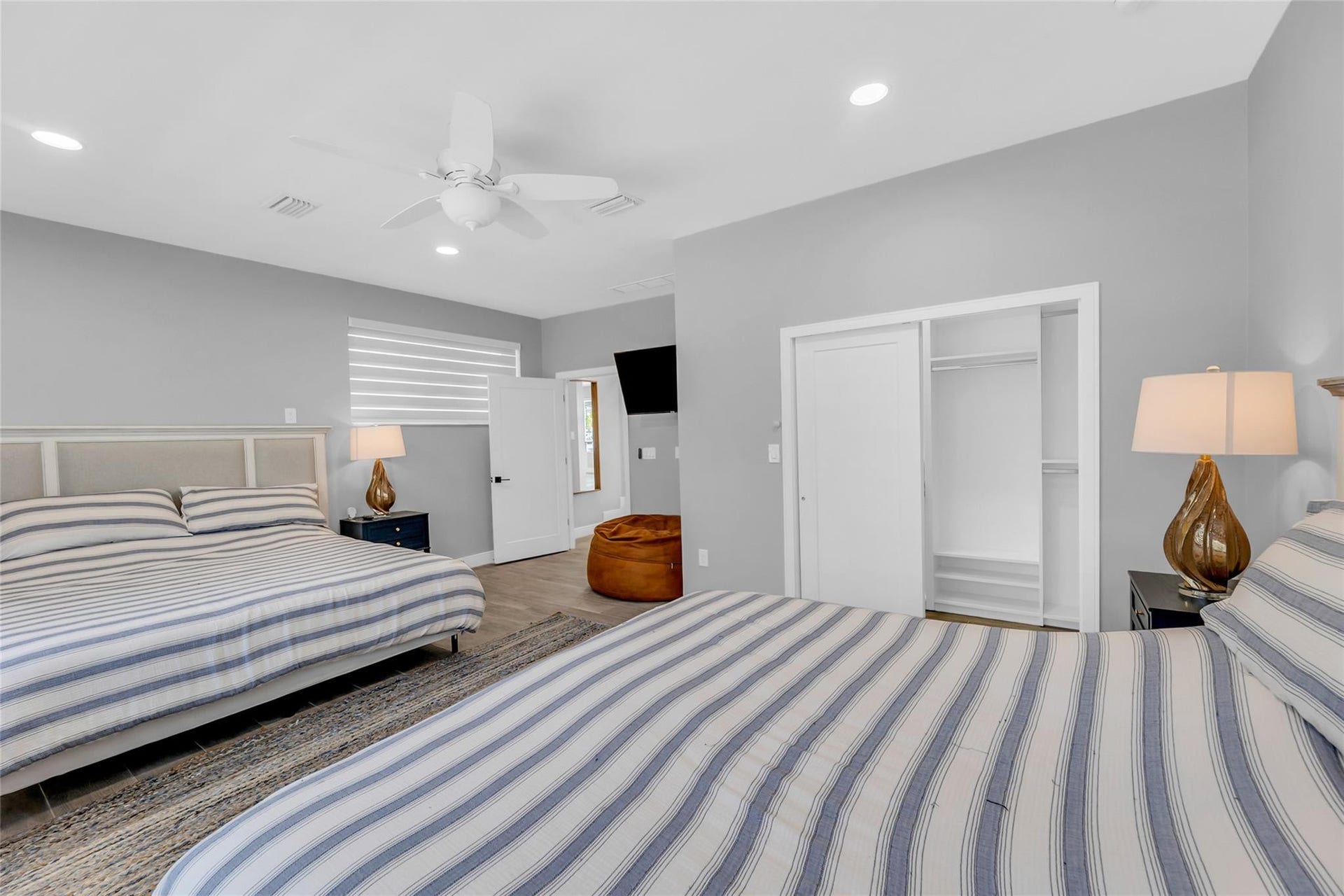 2005 N RIVERSIDE Drive, Pompano Beach, Pompano Beach, FL 33062 Photo 39