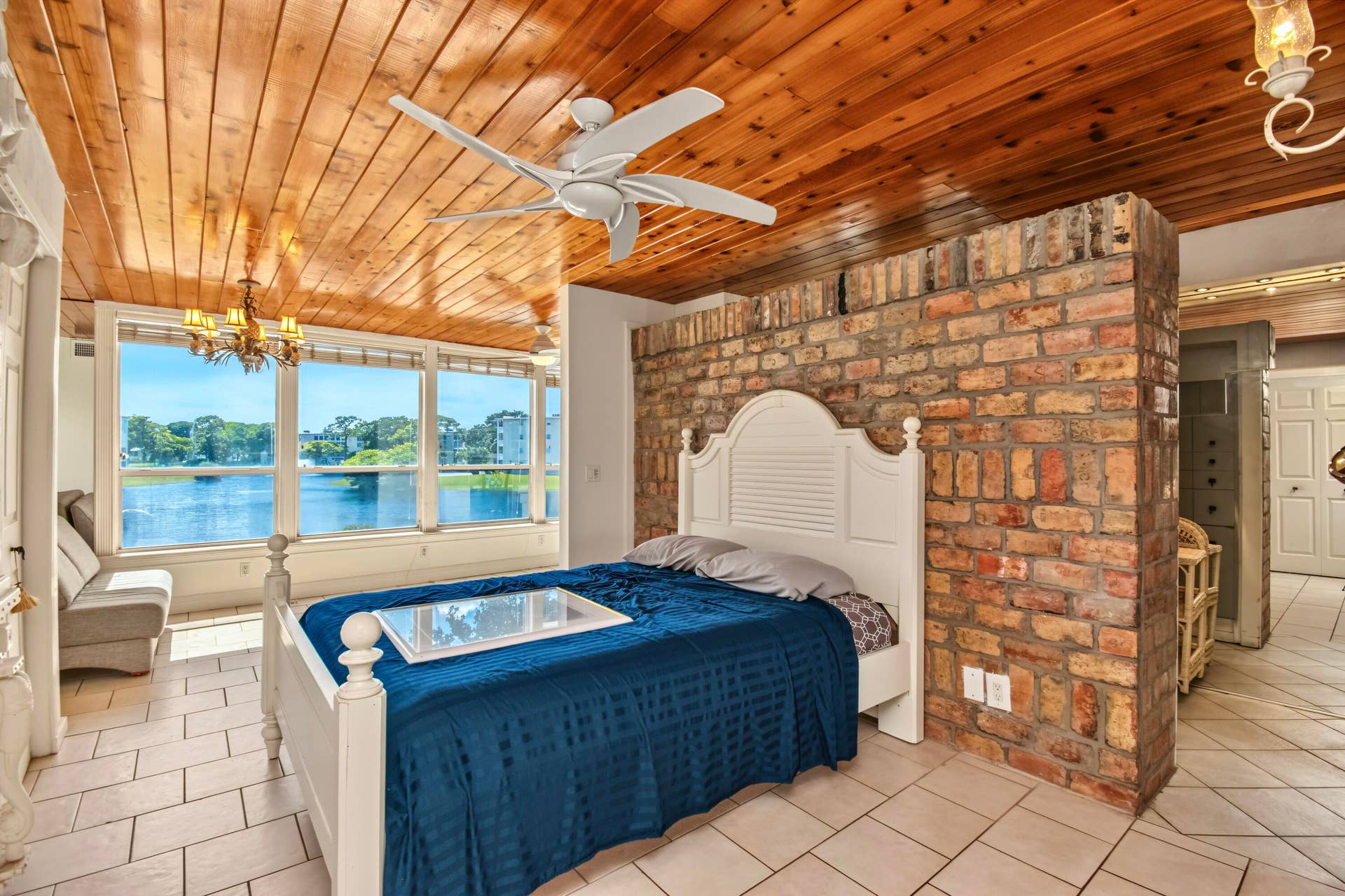 2012 ASHBY C, #2012, Deerfield Beach, FL 33442 3EBDE1F2-4C55-42B6-9B4F-AA999716A679
