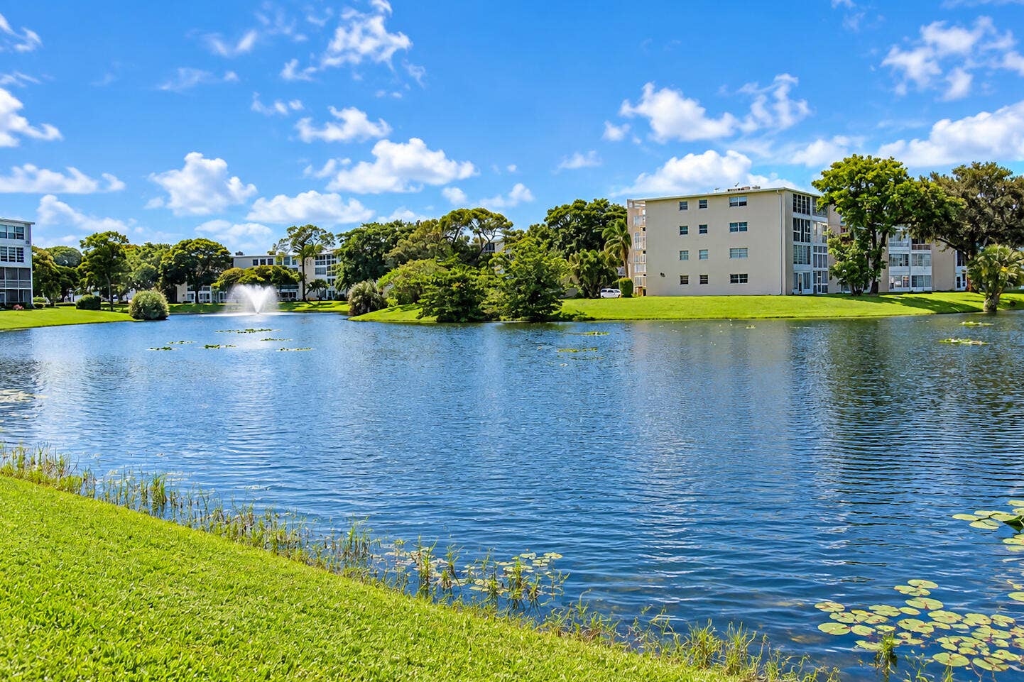 2012 ASHBY C, #2012, Deerfield Beach, FL 33442 E9460C3C-FB74-4AF7-AE82-80A176F96661