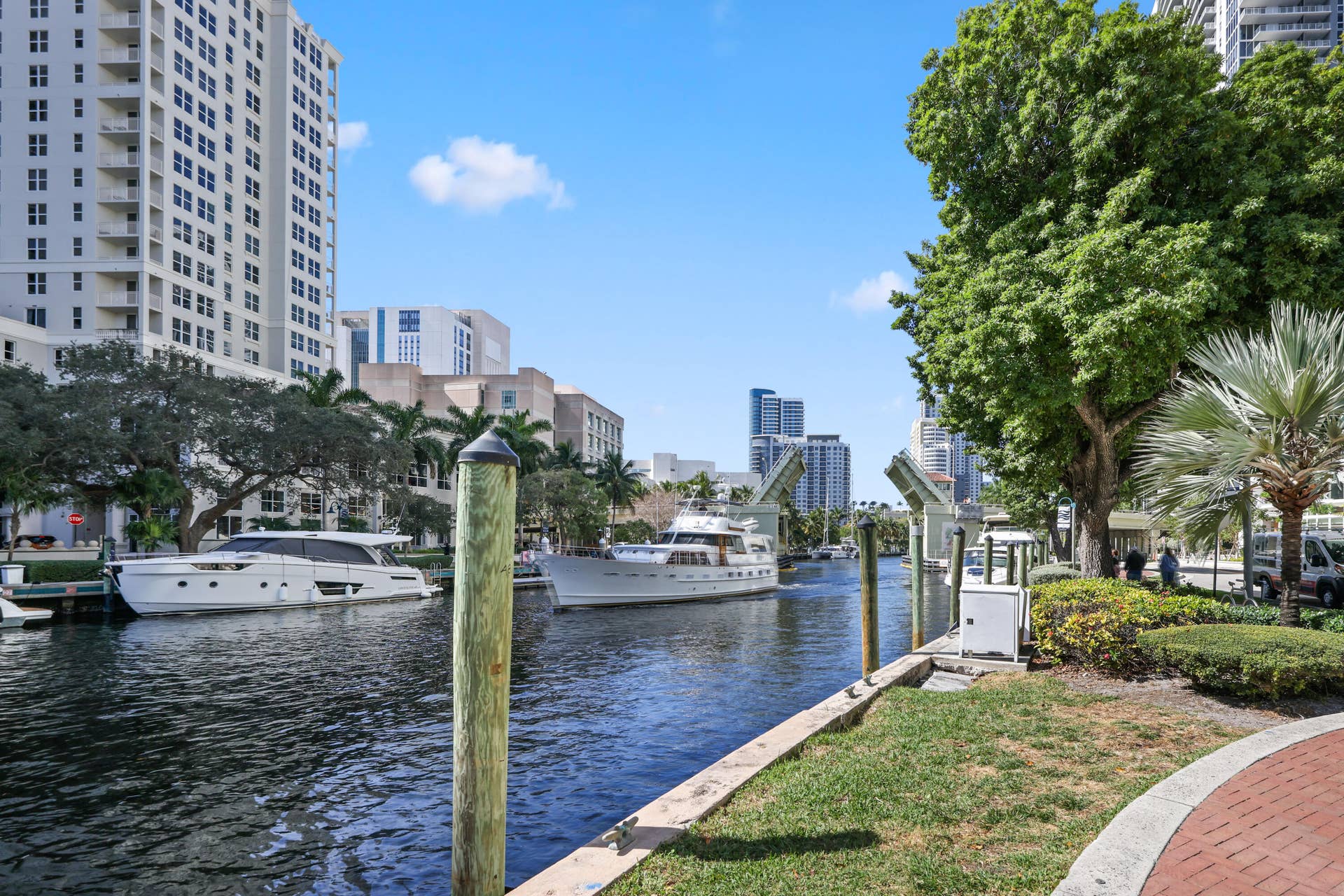 347 N NEW RIVER Drive E, #PH4, Fort Lauderdale, FL 33301 347 North New River Drive East - 67.JPG-