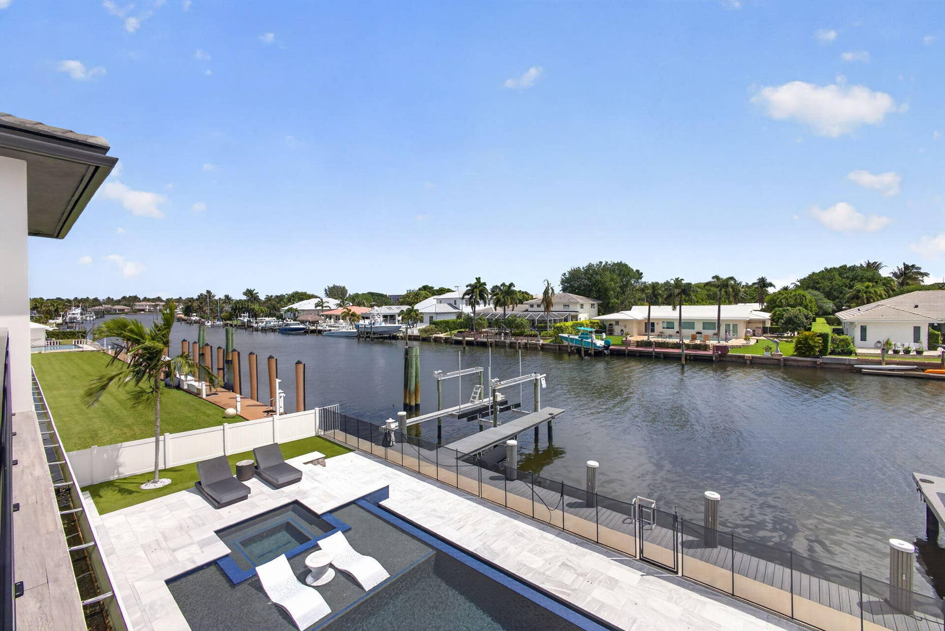 824 Shore Drive, North Palm Beach, FL 33408 80AA