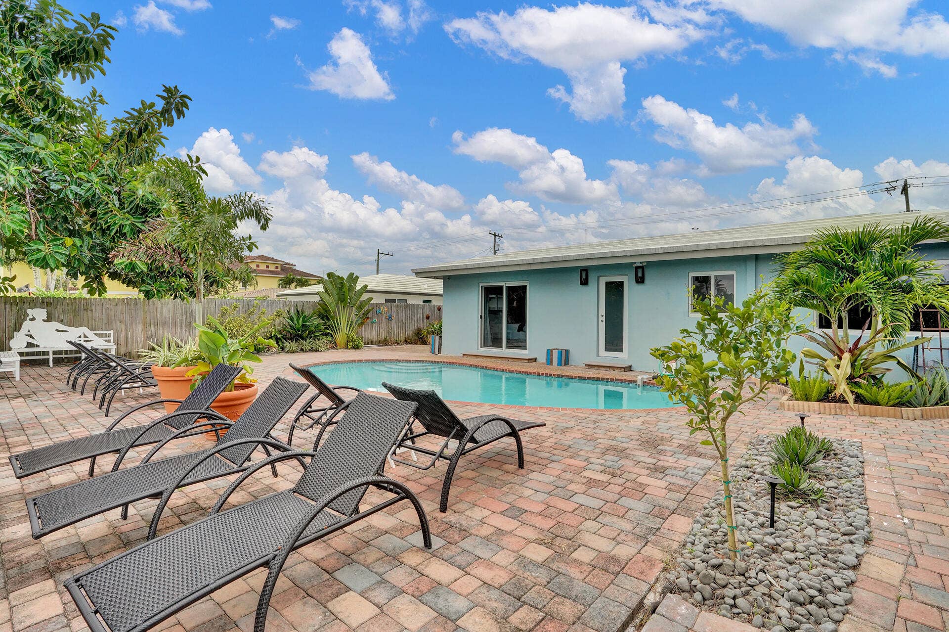 1236 NE 18TH Avenue, #B-C, Fort Lauderdale, FL 33304 DSC02227