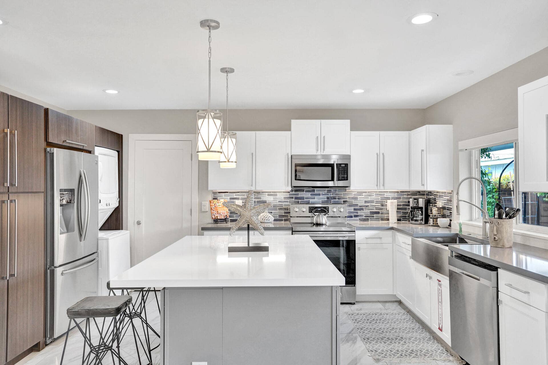 1236 NE 18TH Avenue, #B-C, Fort Lauderdale, FL 33304 DSC02119
