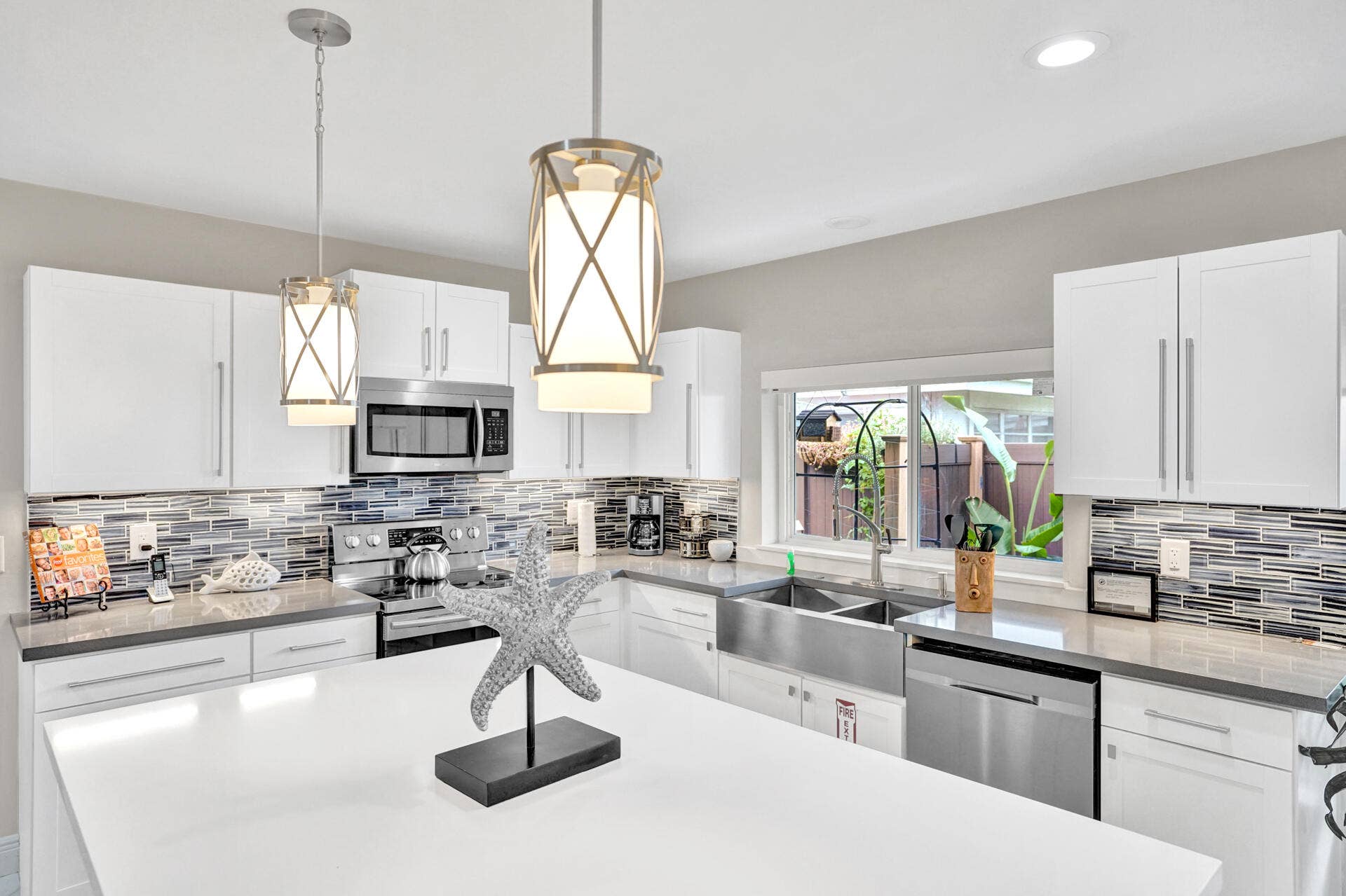 1236 NE 18TH Avenue, #B-C, Fort Lauderdale, FL 33304 DSC02131