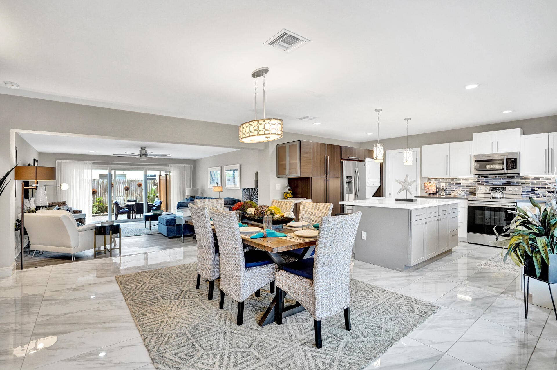 1236 NE 18TH Avenue, #B-C, Fort Lauderdale, FL 33304 DSC02110